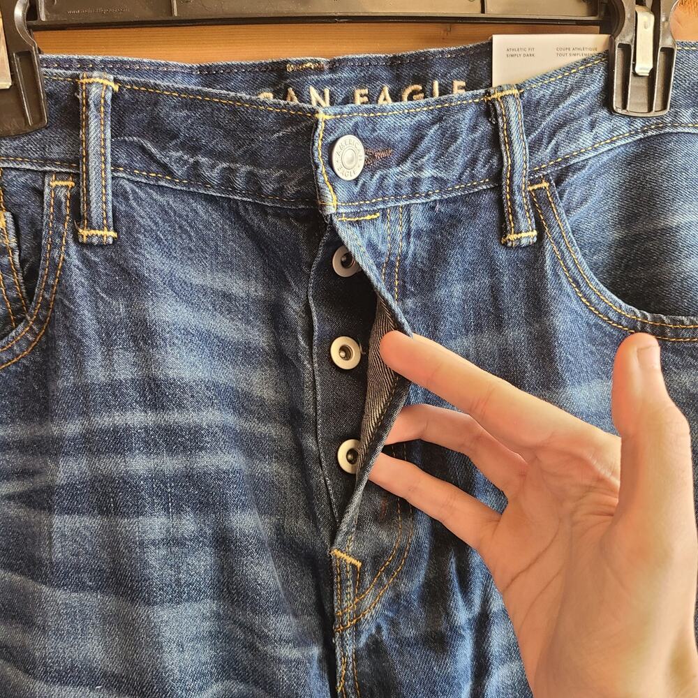 American Eagle Athletic Fit Jeans NWT 36x34 Dark Wash Denim Button Fly Jean - Picture 5 of 6